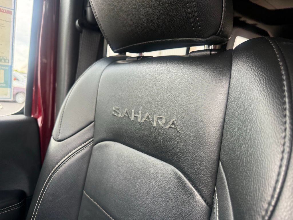 Used 2021 Jeep Wrangler Unlimited Sahara w/ Cold Weather Group AWD/4WD image 33