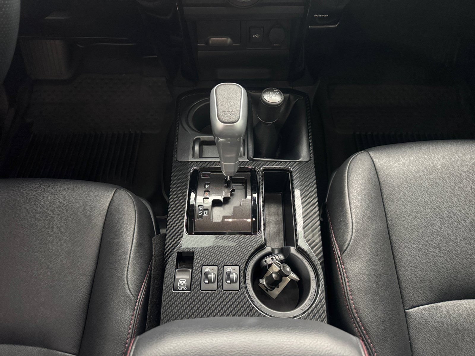 Used 2023 Toyota 4Runner TRD Off-Road Premium w/ Off Road Premium Plus Package AWD/4WD image 11
