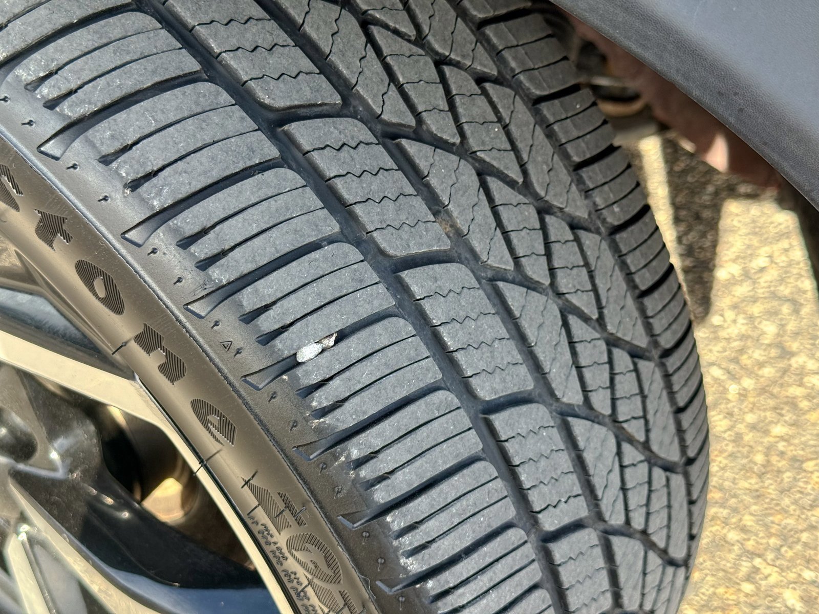 Used 2020 Nissan Rogue Sport SL w/ Premium Package image 11