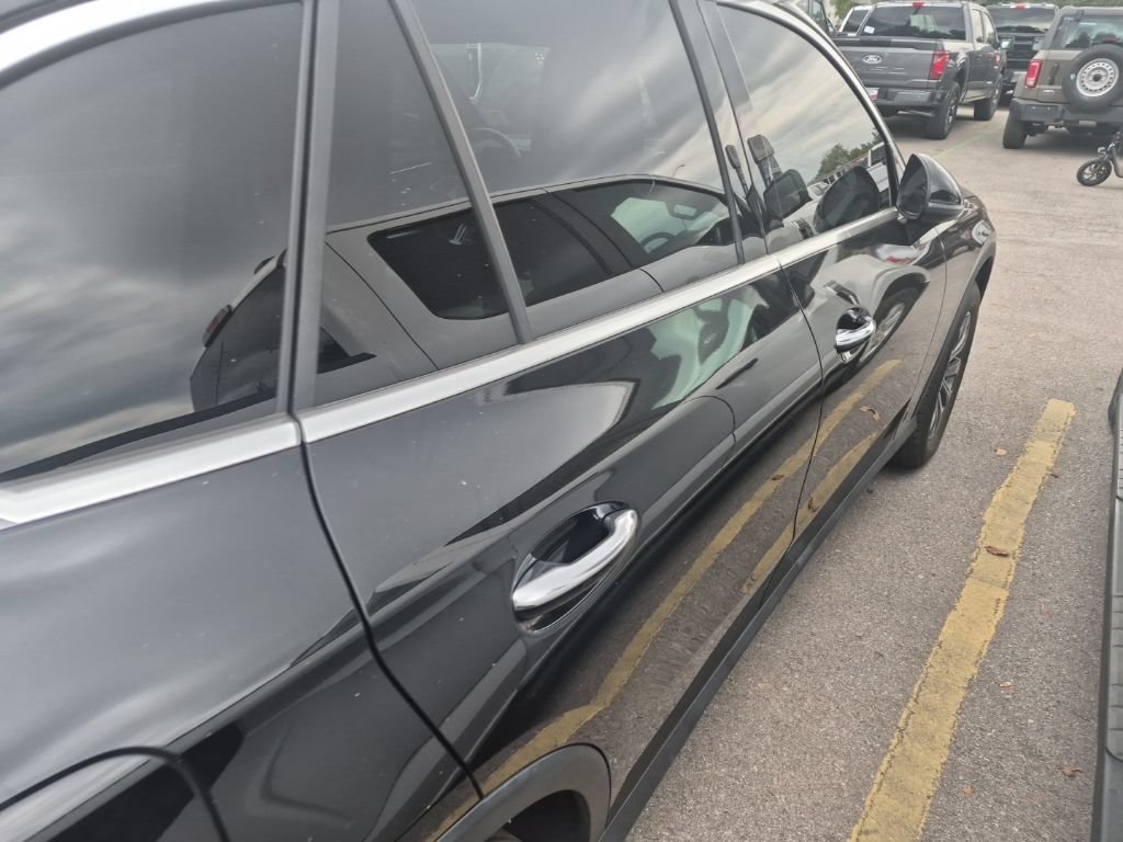 Used 2024 Mercedes-Benz GLC 300 4MATIC image 20