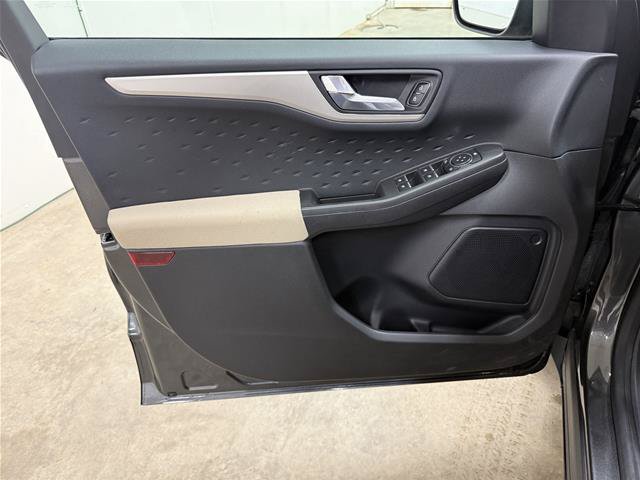 Certified 2020 Ford Escape SE AWD/4WD image 15