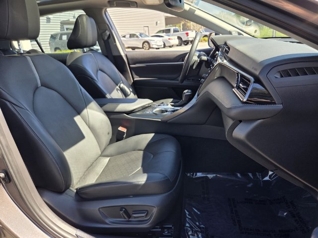 Used 2020 Toyota Camry XSE w/ Driver Assist Package FWD image 19