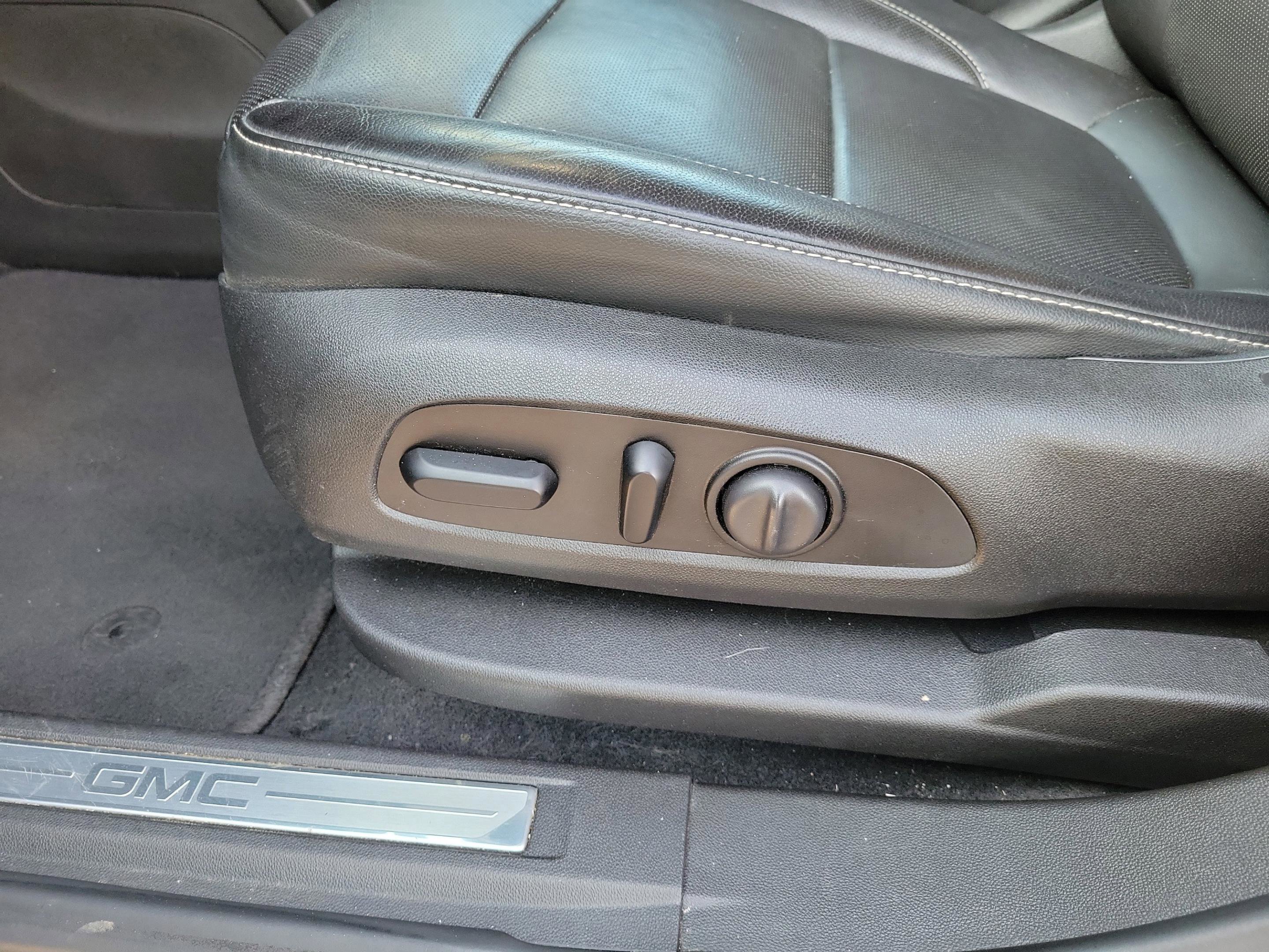 Used 2020 GMC Acadia SLT w/ Premium Package image 15