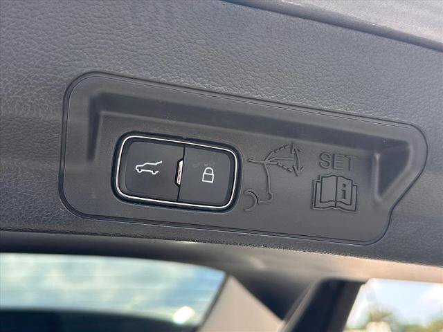 Certified 2025 Ford Explorer Active RWD image 6
