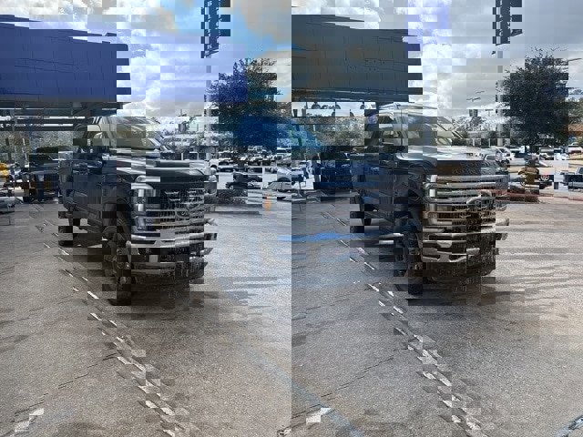 Certified 2025 Ford F250 Lariat w/ Lariat Ultimate Package image 6