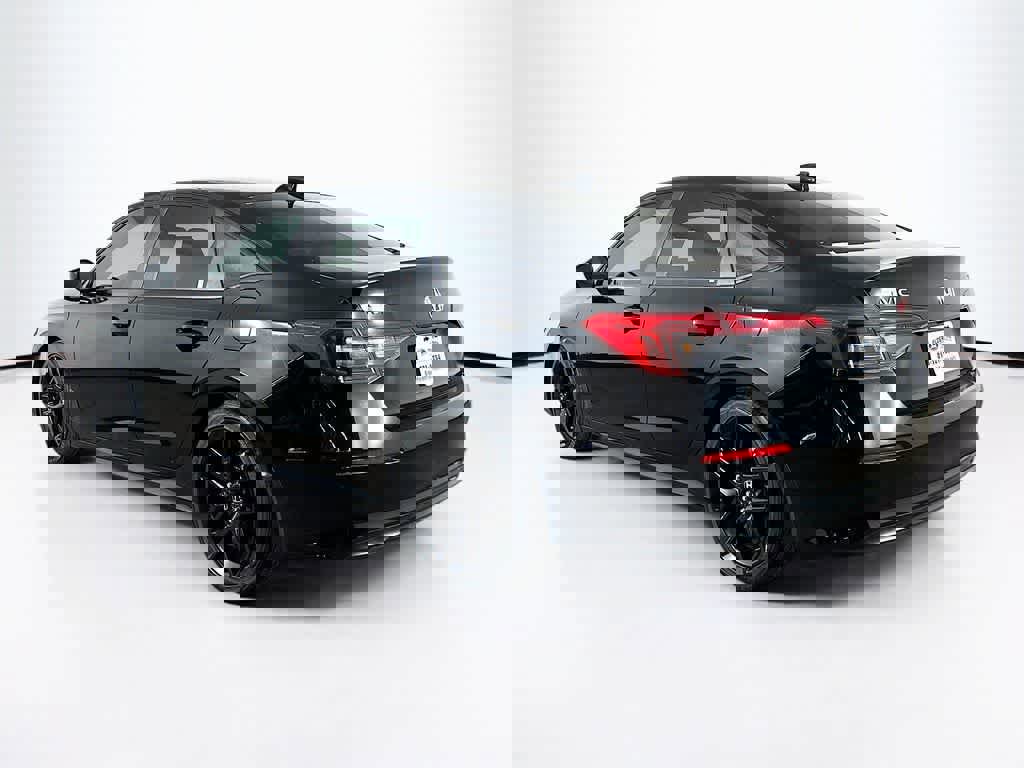 Used 2022 Honda Civic Sport image 3