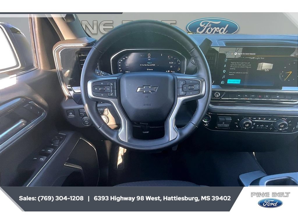 Used 2026 Chevrolet Silverado 1500 RST AWD/4WD image 5