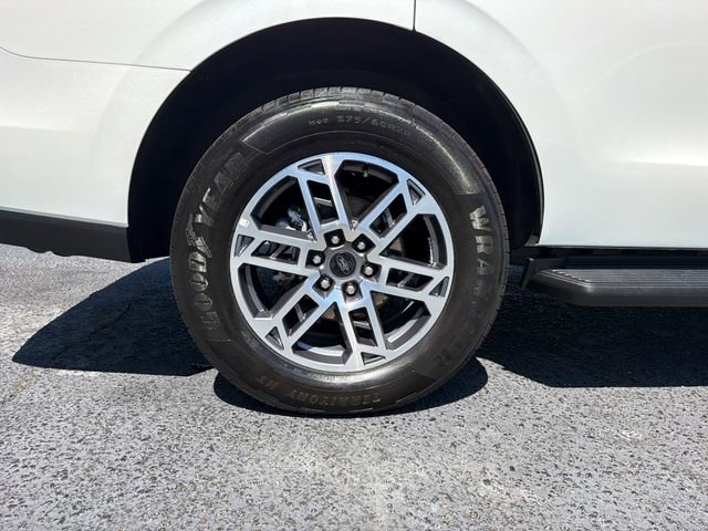 Certified 2025 Ford Expedition Active RWD image 32