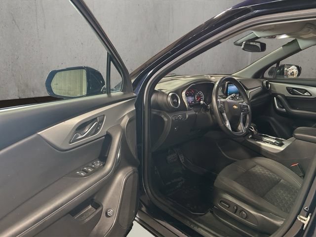 Used 2020 Chevrolet Blazer LT FWD image 31