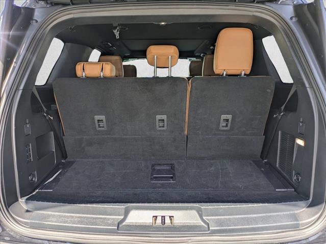 Certified 2023 Ford Expedition Platinum AWD/4WD image 5