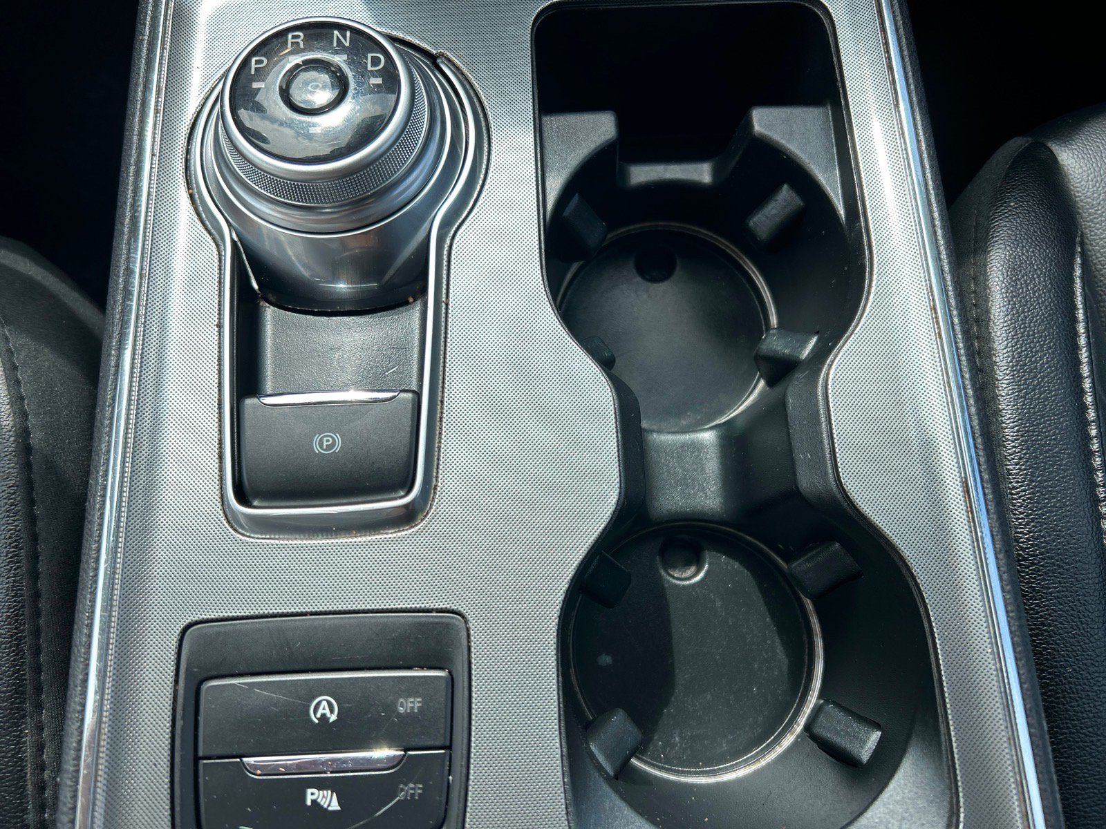 Certified 2024 Ford Edge Titanium AWD/4WD image 30