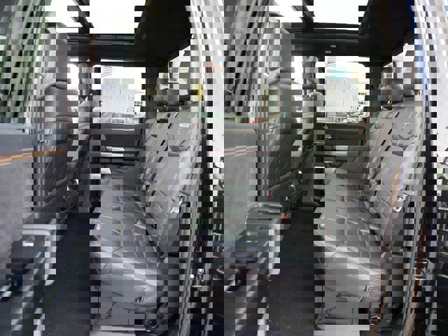 Certified 2023 Ford F150 Platinum w/ Equipment Group 701A High image 18