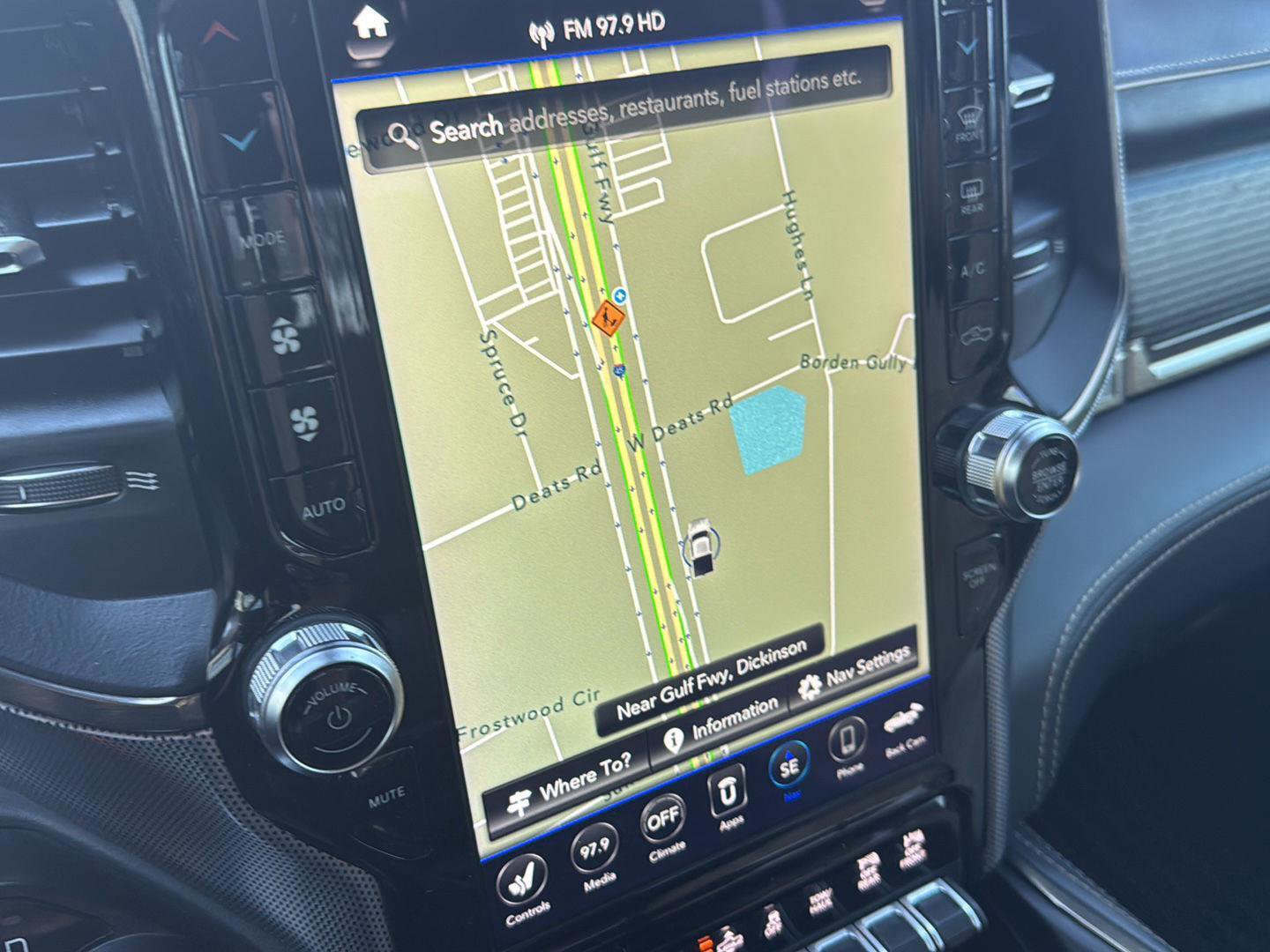 Used 2020 RAM 1500 Limited image 20