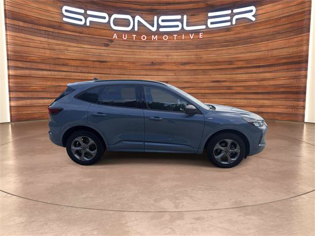 Certified 2024 Ford Escape ST-Line w/ Tech Pack #1 AWD/4WD image 9