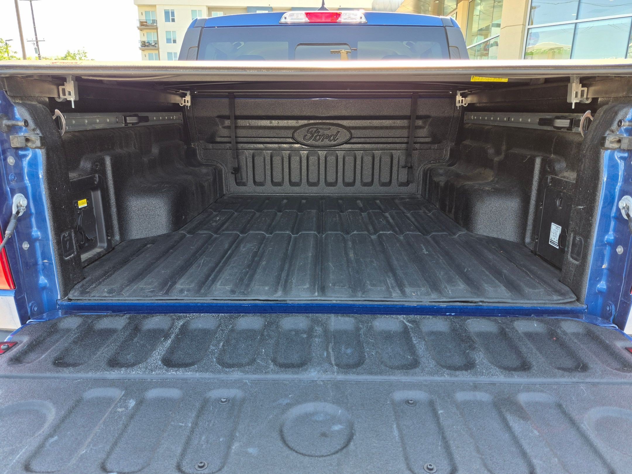 Certified 2024 Ford Maverick Lariat w/ FX4 Off-Road Package AWD/4WD image 32