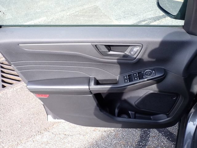 Certified 2023 Ford Escape Active AWD/4WD image 21