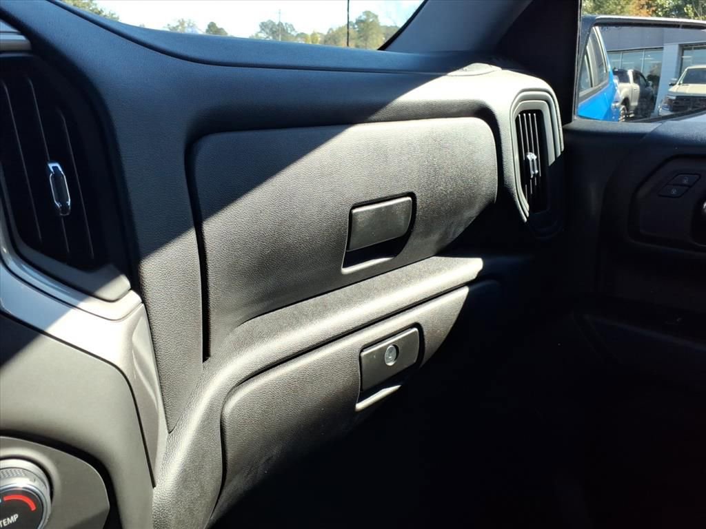 Used 2025 Chevrolet Silverado 1500 Custom image 20