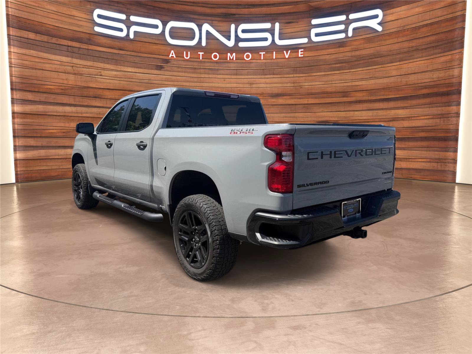 Used 2024 Chevrolet Silverado 1500 Custom Trail Boss w/ Turbomax Blackout Package AWD/4WD image 4