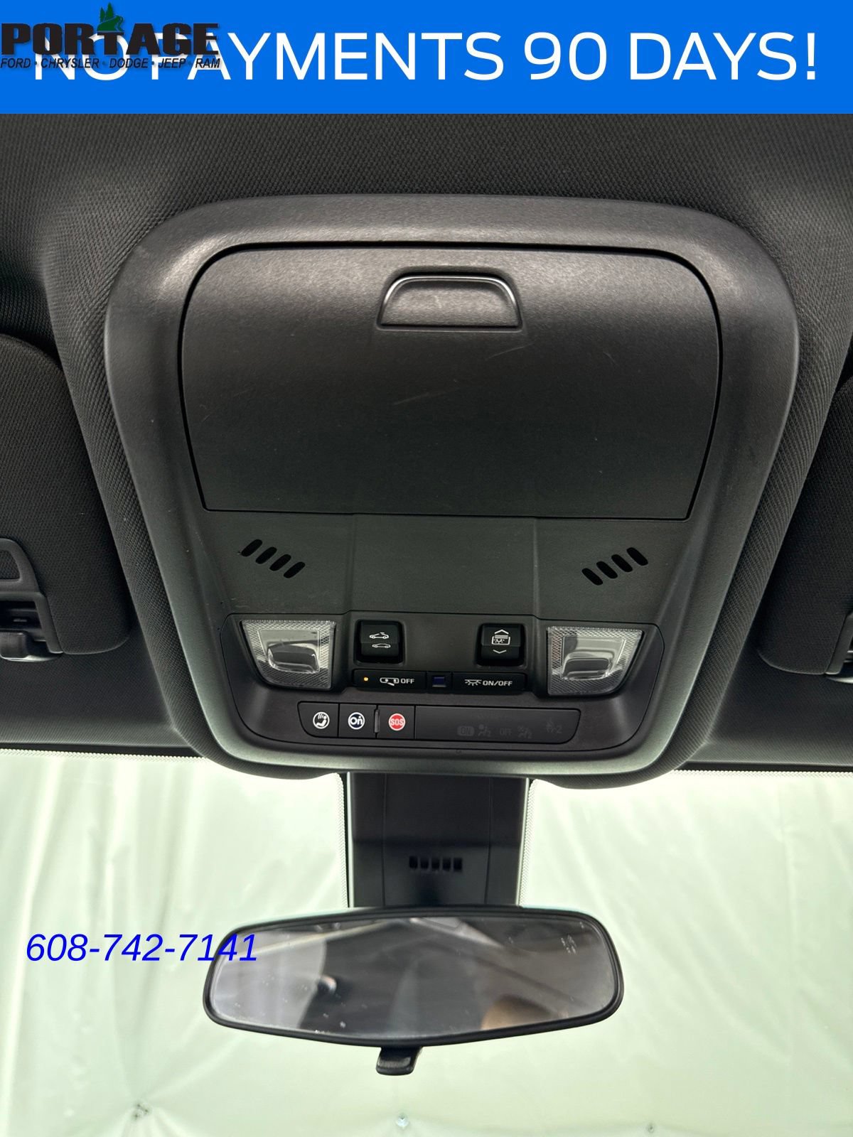 Used 2022 Chevrolet Equinox RS w/ RS Leather Package AWD/4WD image 24