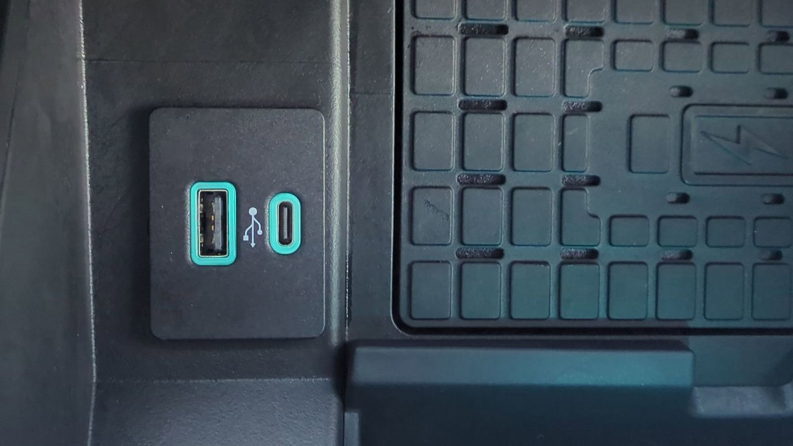 Certified 2023 Ford Expedition Limited image 37