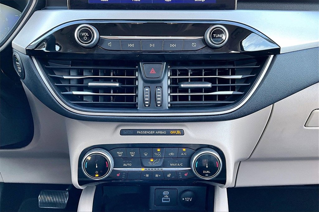 Certified 2022 Ford Escape SEL w/ Technology Package image 31