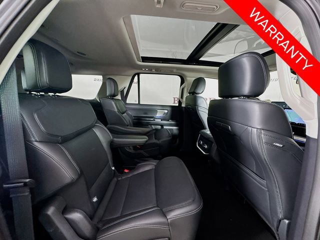 Certified 2025 Ford Expedition Max Platinum image 30