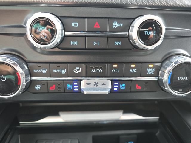 Certified 2025 Ford F250 Platinum image 20