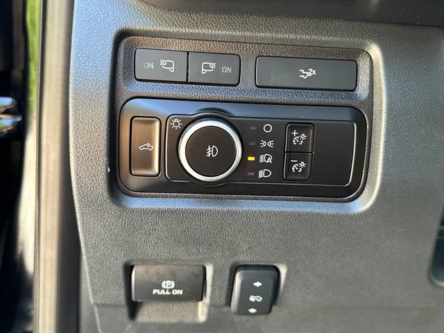 Certified 2024 Ford F350 Lariat w/ Lariat Ultimate Package AWD/4WD image 29