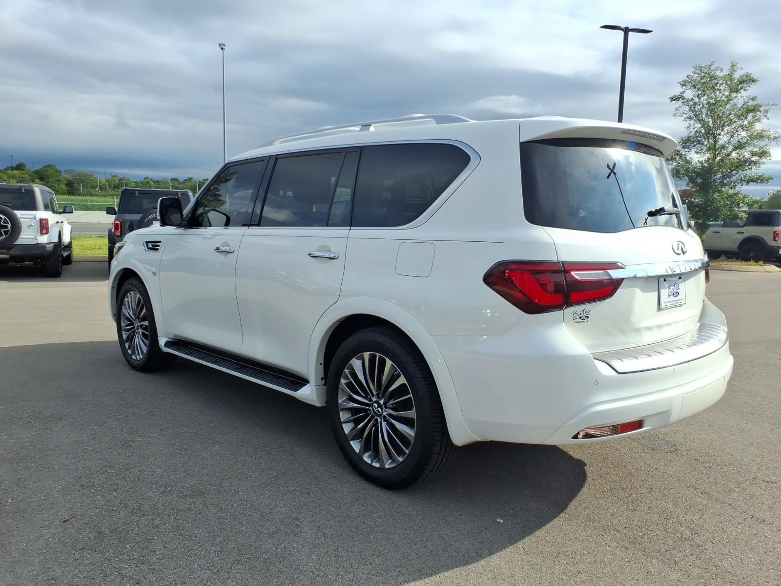 Used 2019 INFINITI QX80 Luxe w/ 22" Wheel Package AWD/4WD image 5