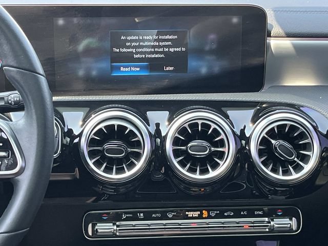 Used 2023 Mercedes-Benz CLA 250 image 18