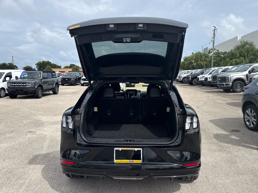 Certified 2023 Ford Mustang Mach-E GT AWD/4WD image 29