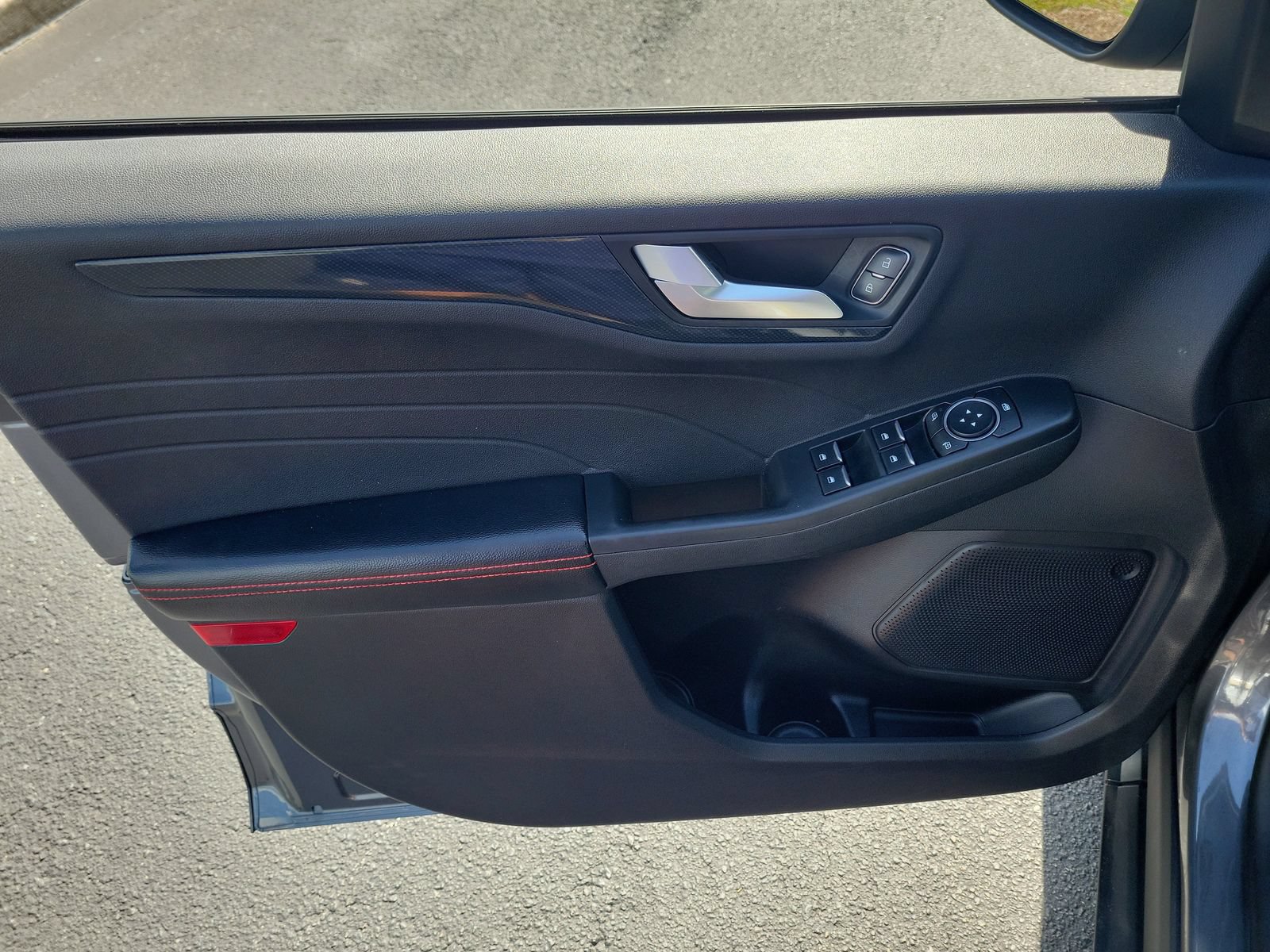 Certified 2023 Ford Escape ST-Line w/ Tech Pack #1 FWD image 14