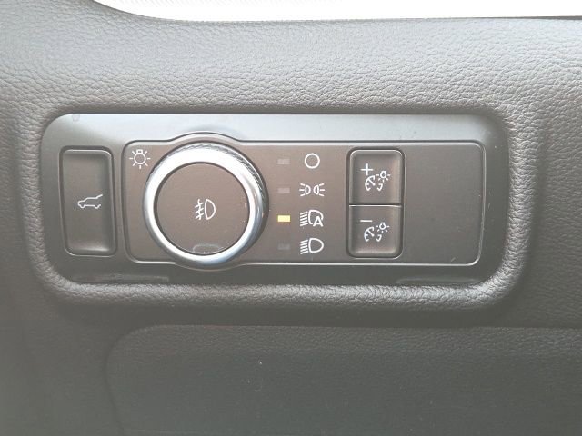 Certified 2023 Ford Explorer XLT w/ Equipment Group 202A image 28