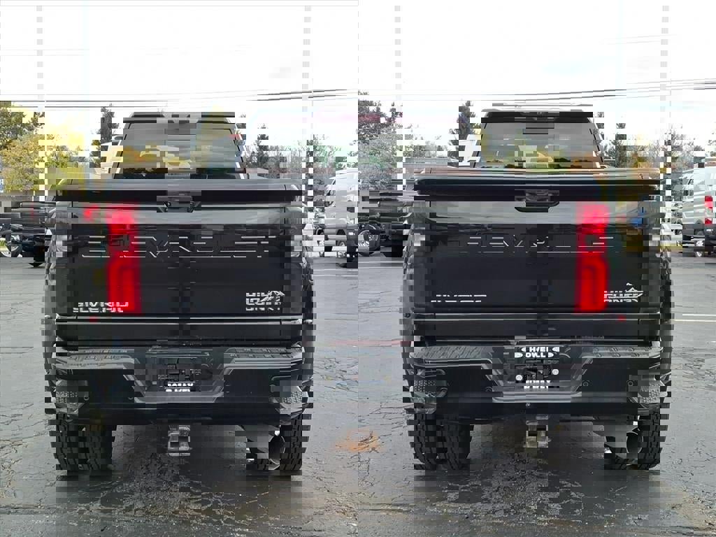 Used 2021 Chevrolet Silverado 3500 High Country w/ LPO, Hitch Package image 3