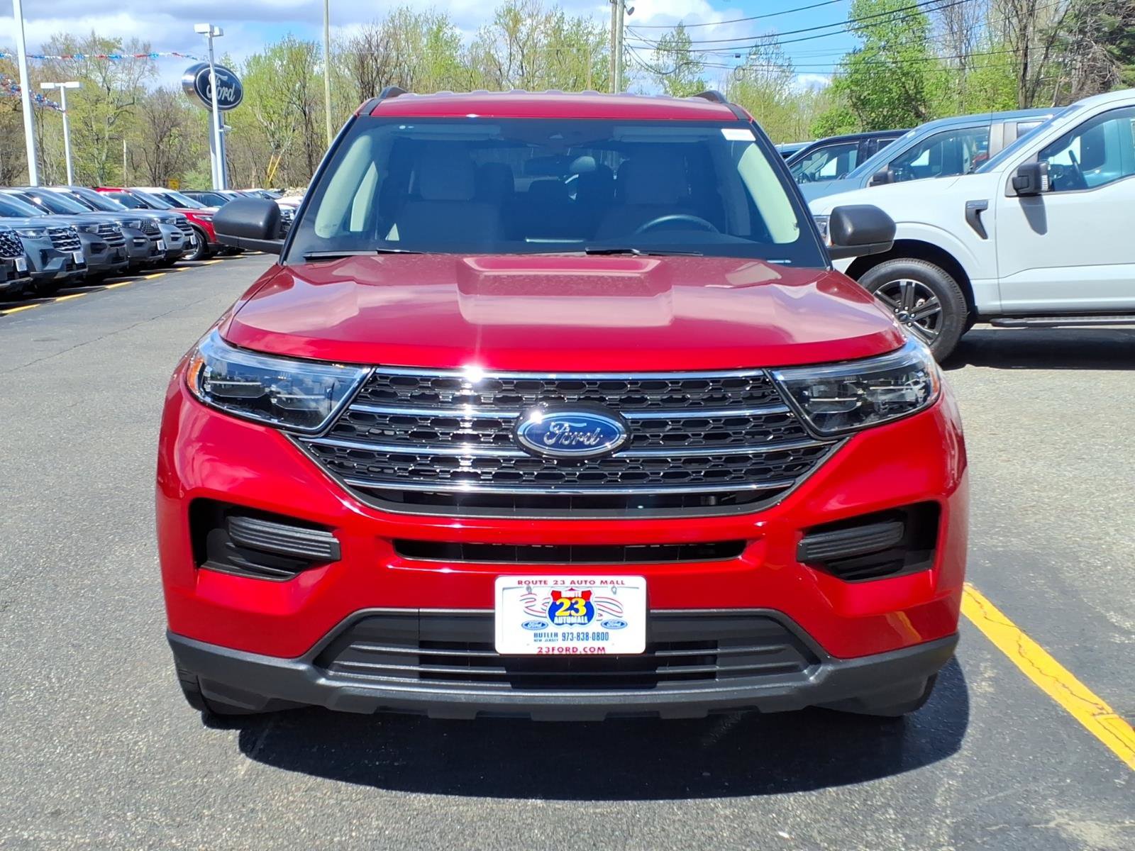 Certified 2024 Ford Explorer XLT AWD/4WD image 2