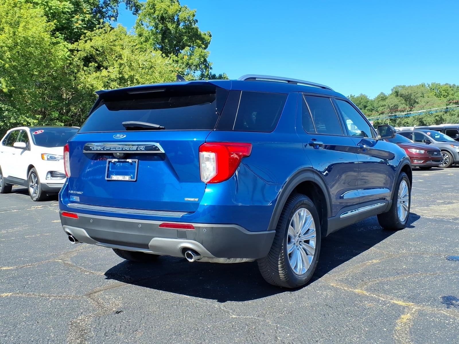 Certified 2022 Ford Explorer Limited AWD/4WD image 18