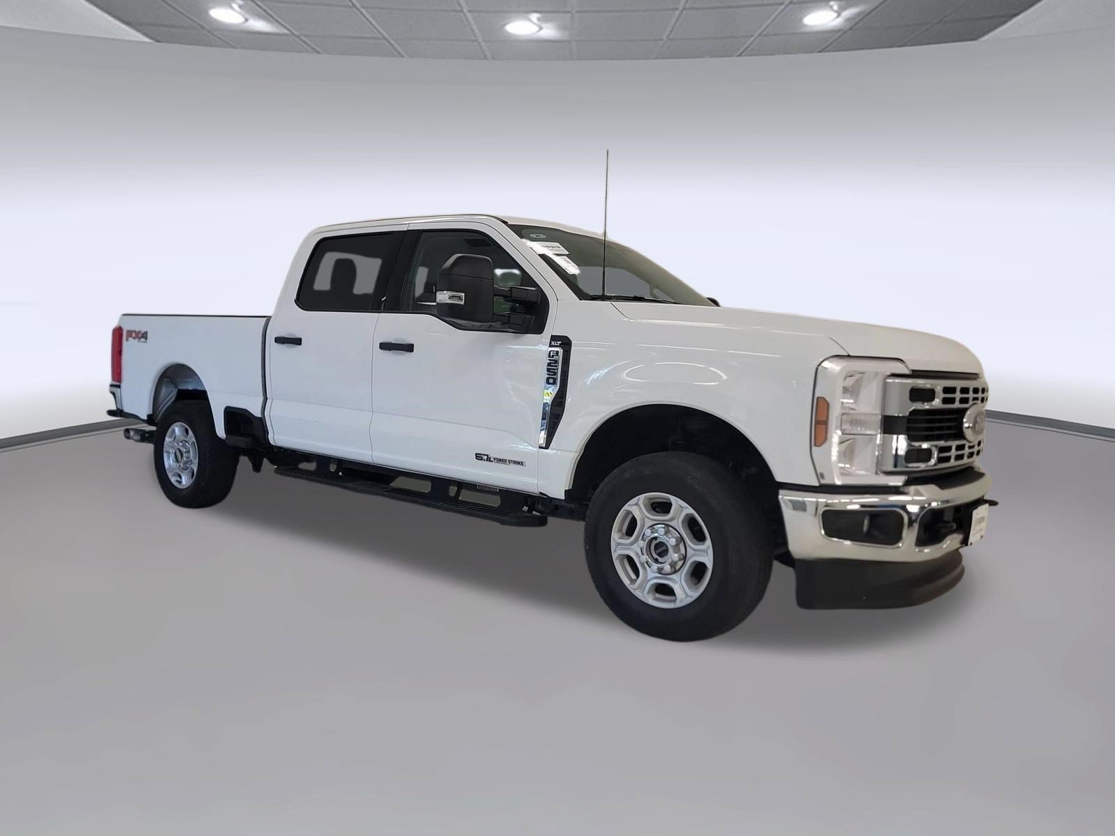 Certified 2025 Ford F250 XLT w/ FX4 Off-Road Package AWD/4WD image 5