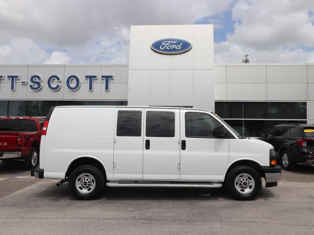 Used 2024 GMC Savana 2500 w/ Driver Convenience Package image 6