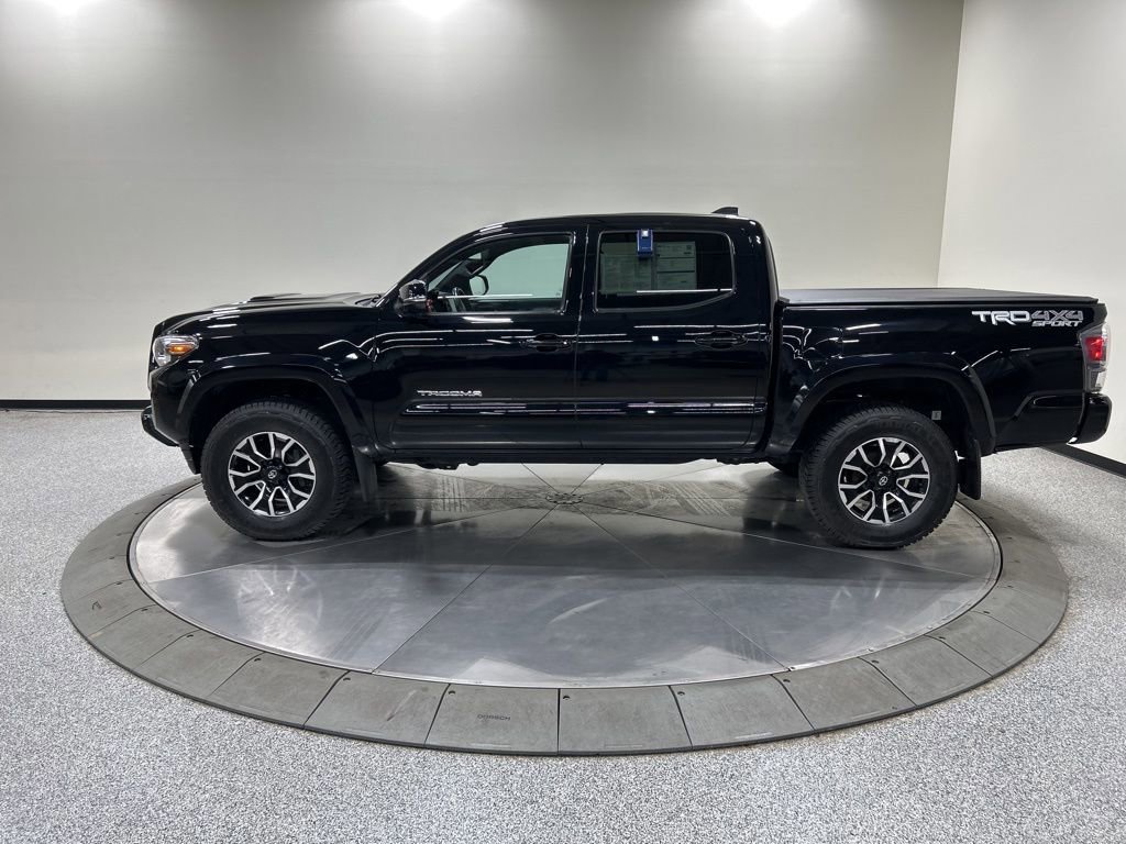 Used 2020 Toyota Tacoma TRD Sport image 2