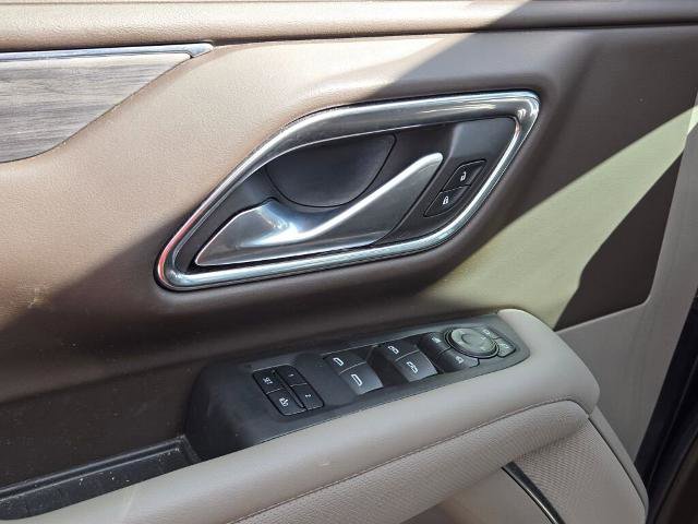 Used 2022 GMC Yukon SLT w/ SLT Premium Package image 25