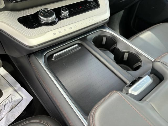 Certified 2025 Ford Expedition Active AWD/4WD image 28