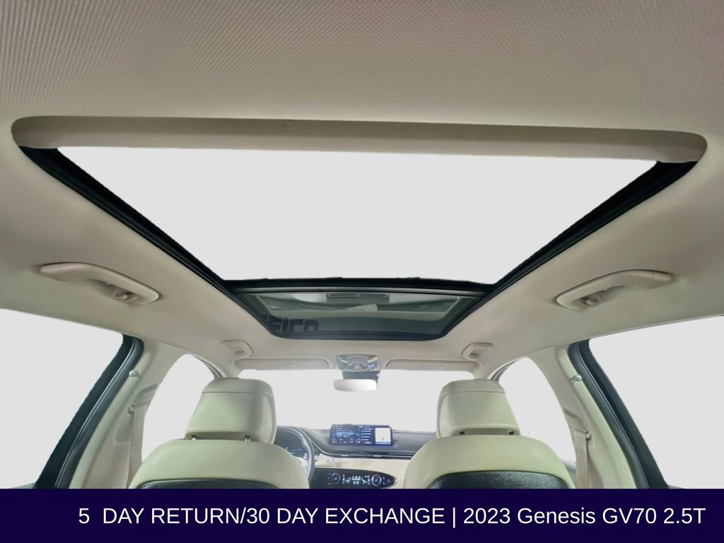 Used 2023 Genesis GV70 2.5T w/ Select Package AWD/4WD image 38