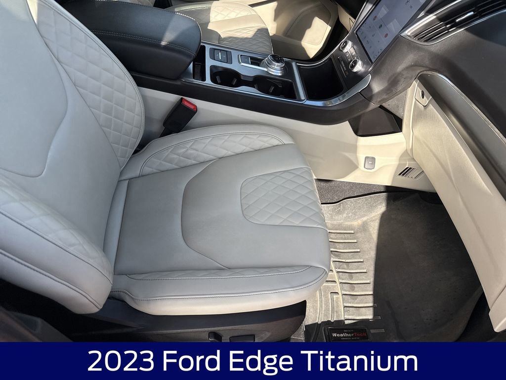 Certified 2023 Ford Edge Titanium w/ Class II Trailer Tow Package image 13