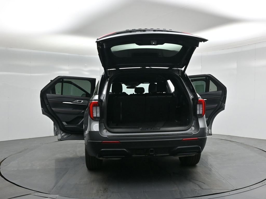 Certified 2025 Ford Explorer ST-Line w/ ST-Line Street Pack image 55