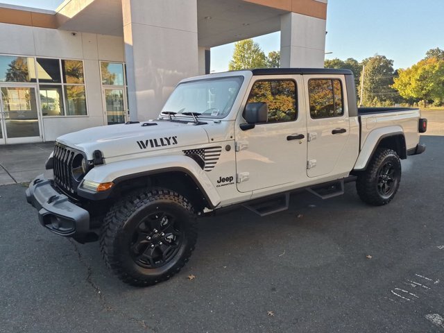 Used 2022 Jeep Gladiator Sport AWD/4WD image 8
