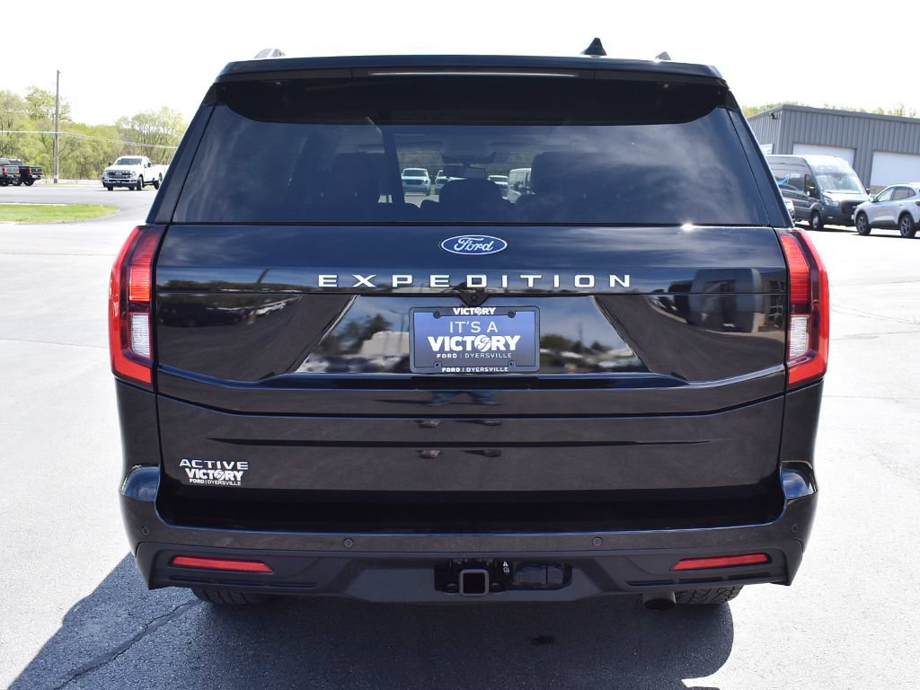 Certified 2025 Ford Expedition Active AWD/4WD image 31