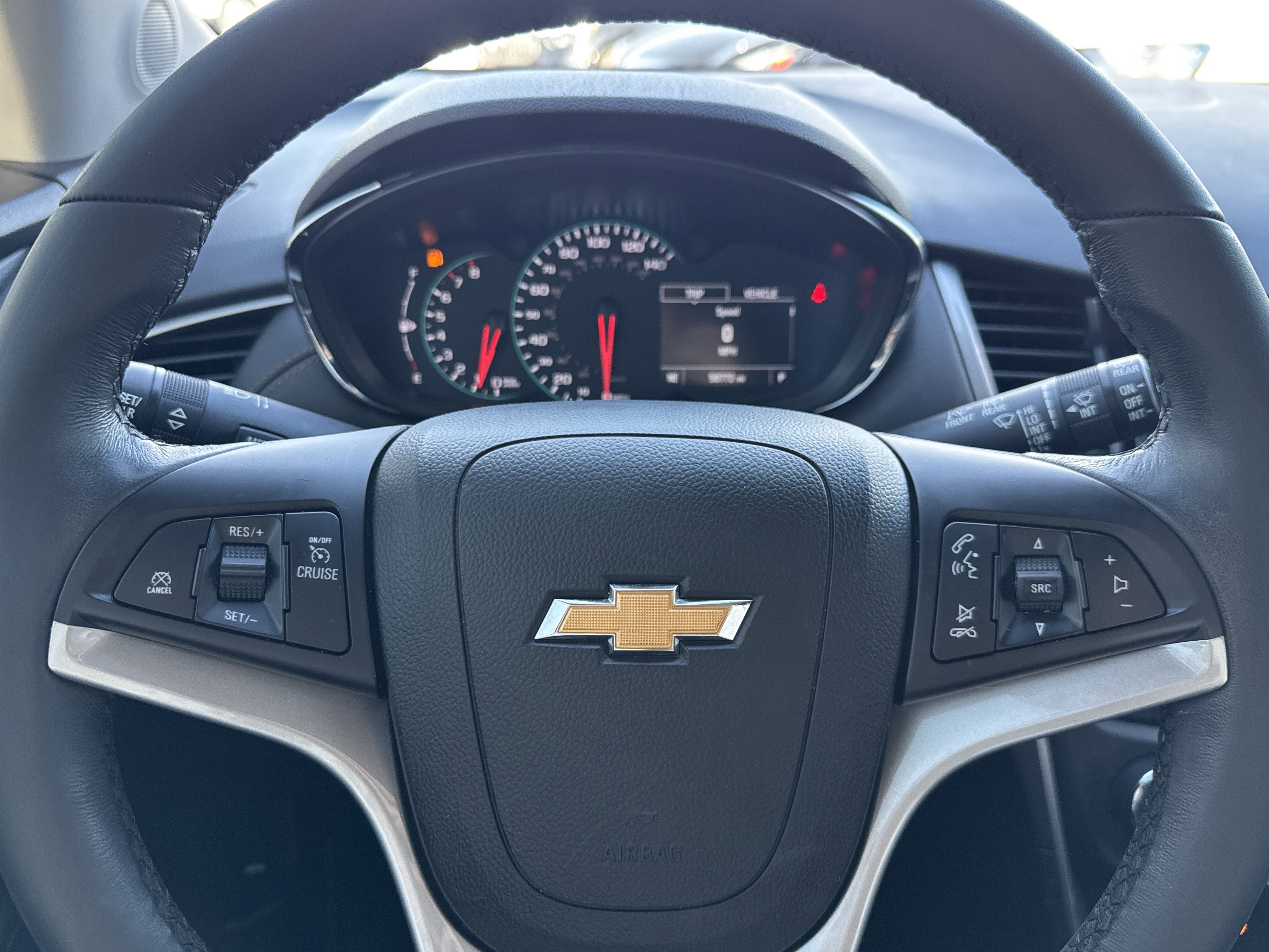 Used 2022 Chevrolet Trax LT w/ LT Convenience Package image 15