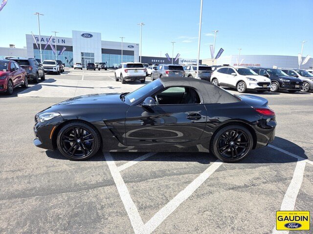 Used 2021 BMW Z4 M40i w/ Shadowloine Package RWD image 4
