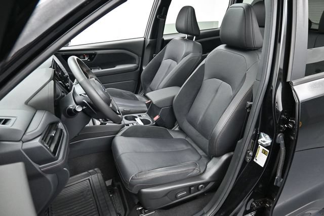 Used 2025 Subaru Forester Touring AWD/4WD image 11