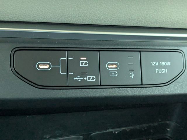 Used 2026 Kia Carnival SX Prestige image 24